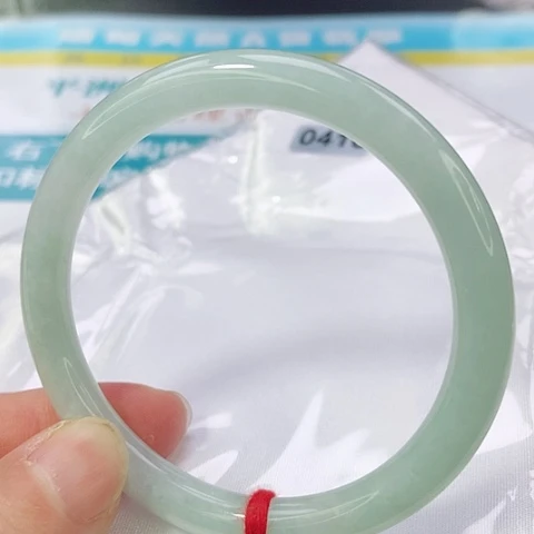 翡翠手镯未镶嵌0410号