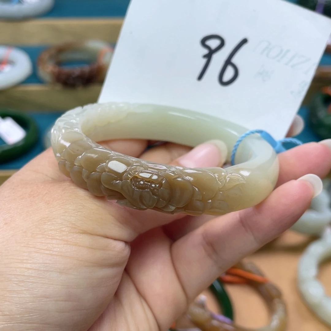 未镶嵌手镯和田玉圈口55