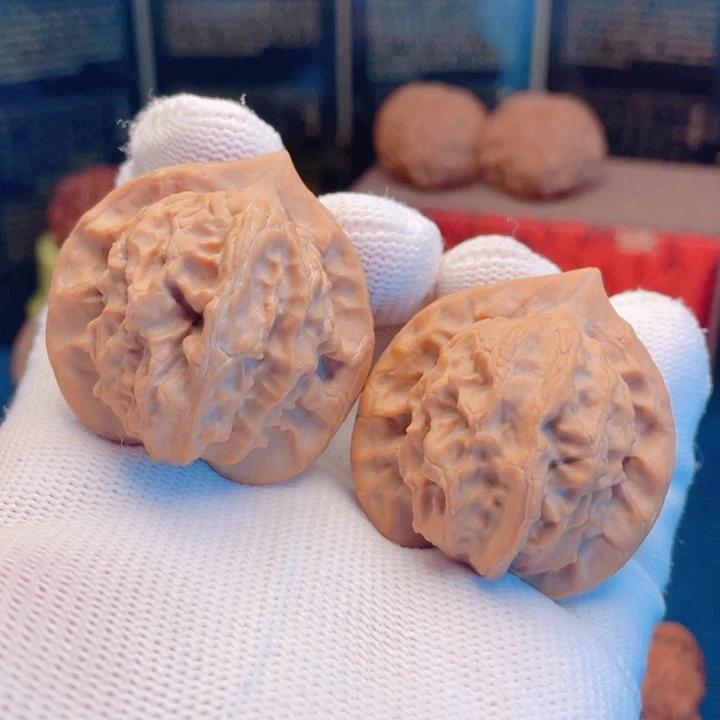 用***8文玩核桃吊坠37大耳图图