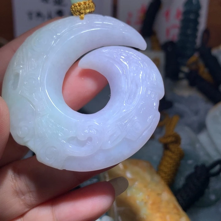 翡翠未镶嵌颈饰保真天然A货翡翠