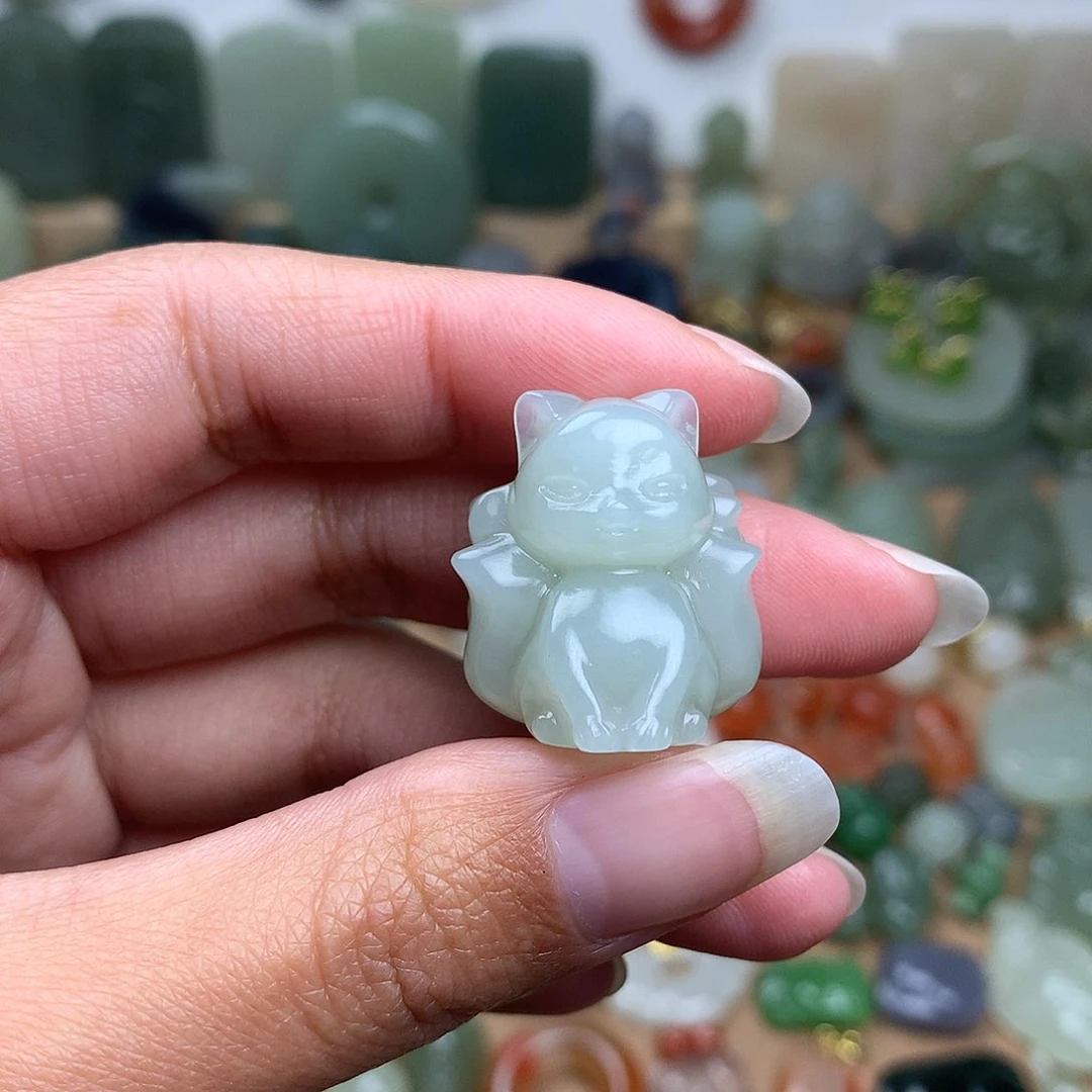 和田玉吊坠未镶嵌初***