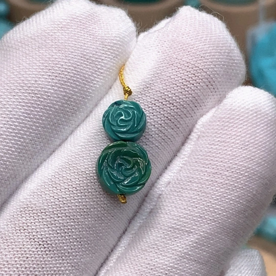 绿松石未镶嵌珠宝奇石