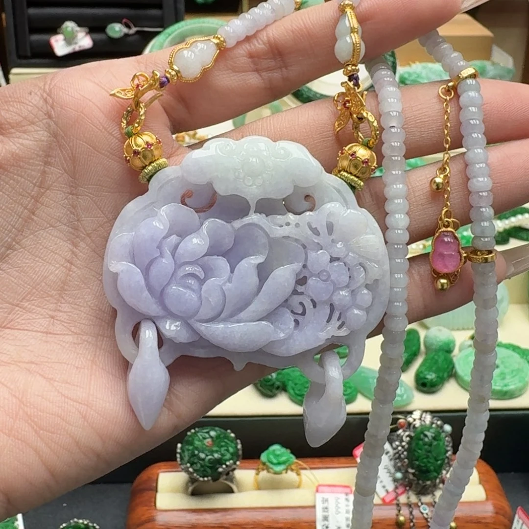 翡翠未镶嵌颈饰翡翠吊坠