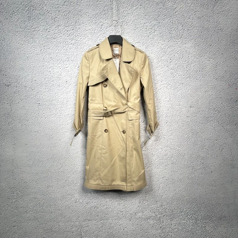 99新 Valentino/华伦天奴 卡其色腰带大衣/44码