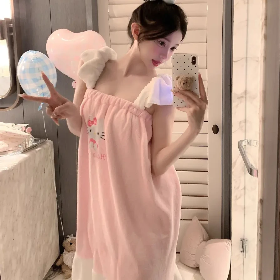ins少女心可爱吊带浴裙女日系HelloKitty双肩带毛绒洗澡浴袍qt