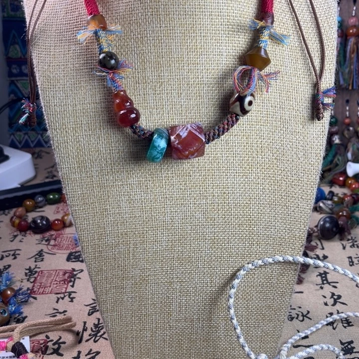 玛瑙/玉髓未镶嵌颈饰