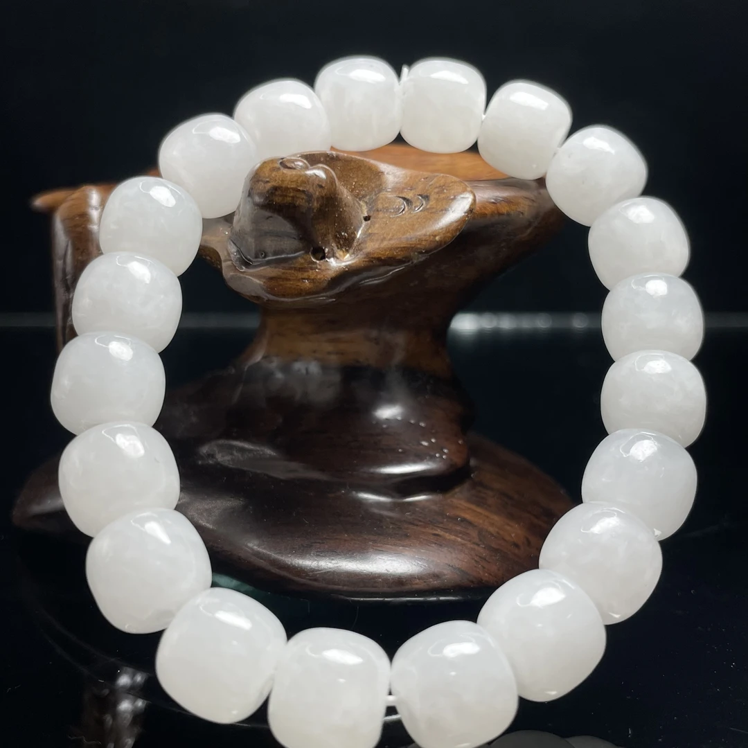 A323 和田玉手串 GS8573171