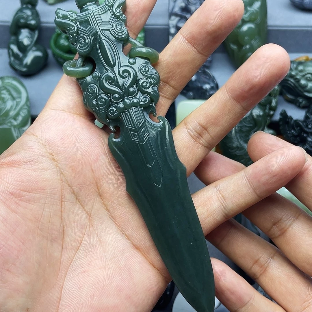 慢***悠颈饰未镶嵌和田玉