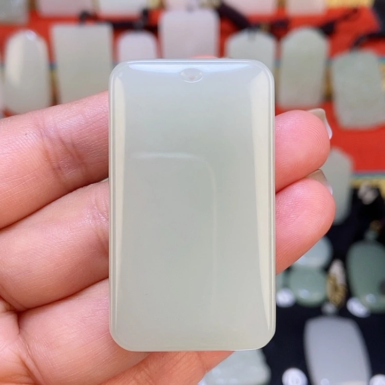 【闪购商品】颈饰未镶嵌和田玉