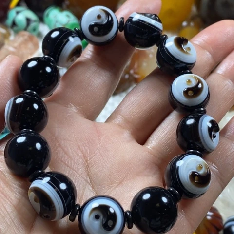 @***易玛瑙/玉髓未镶嵌挂件