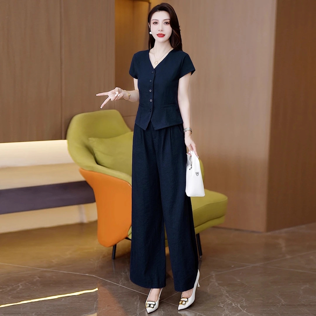 2025套装女爆款小个子洋气宽松显瘦V领减龄阔腿裤休闲两件套气质