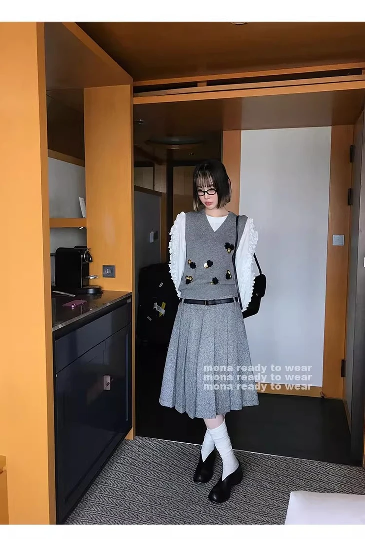 MONA 33羊毛 复古气质v领背心马甲女小个子 早秋新款叠穿马夹上衣