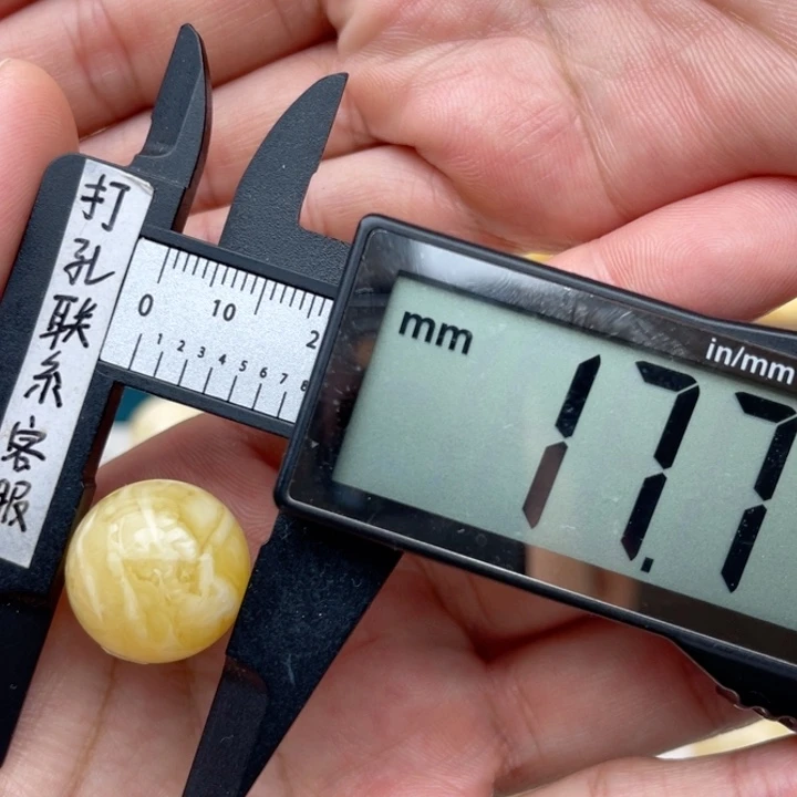 未镶嵌蜜蜡裸石周**?蜜蜡圆珠微瑕笑