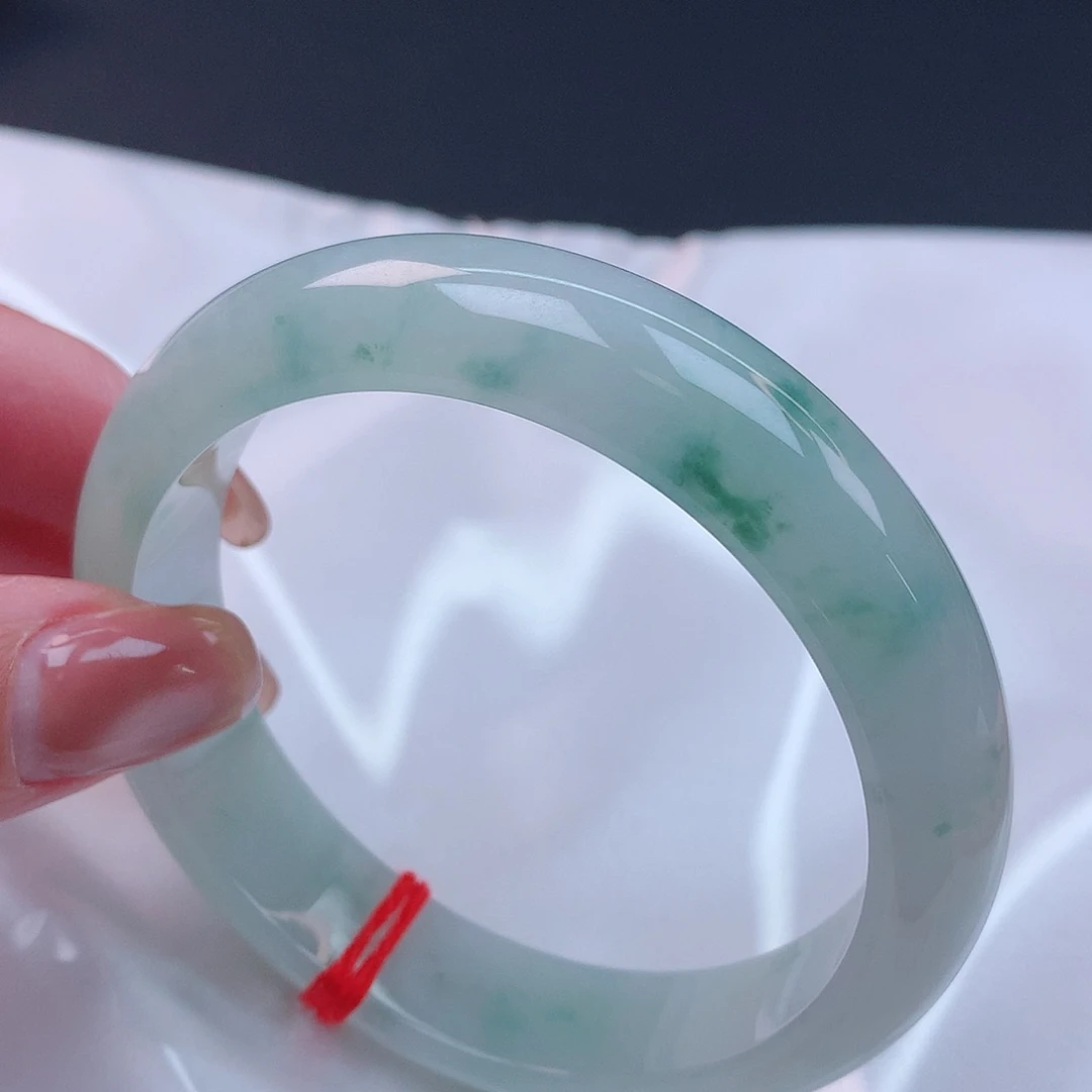 【闪购商品】未镶嵌手镯翡翠56+