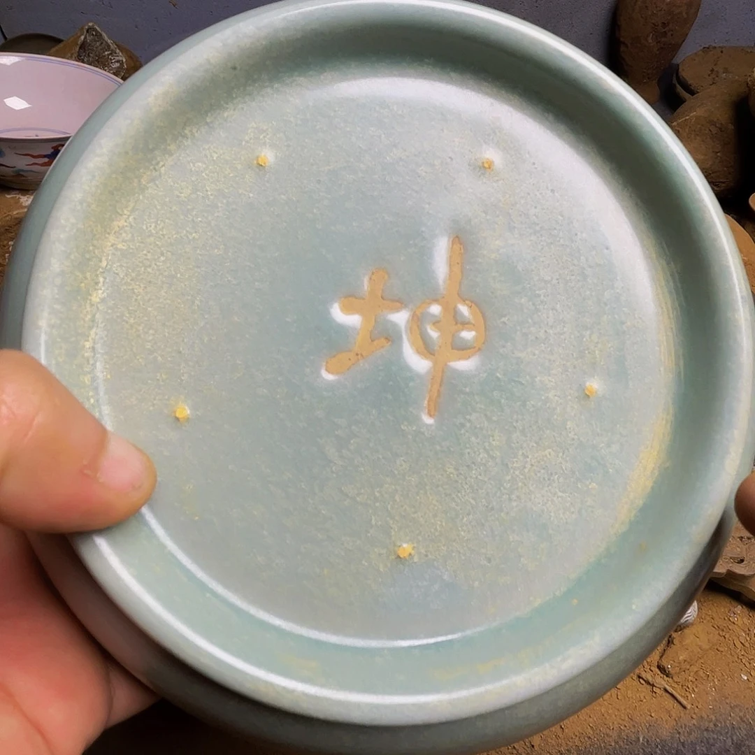 茶盏坎坎坷坷我在想着他怎么这么惨这么