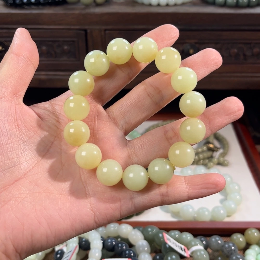 四***子和田玉未镶嵌手链