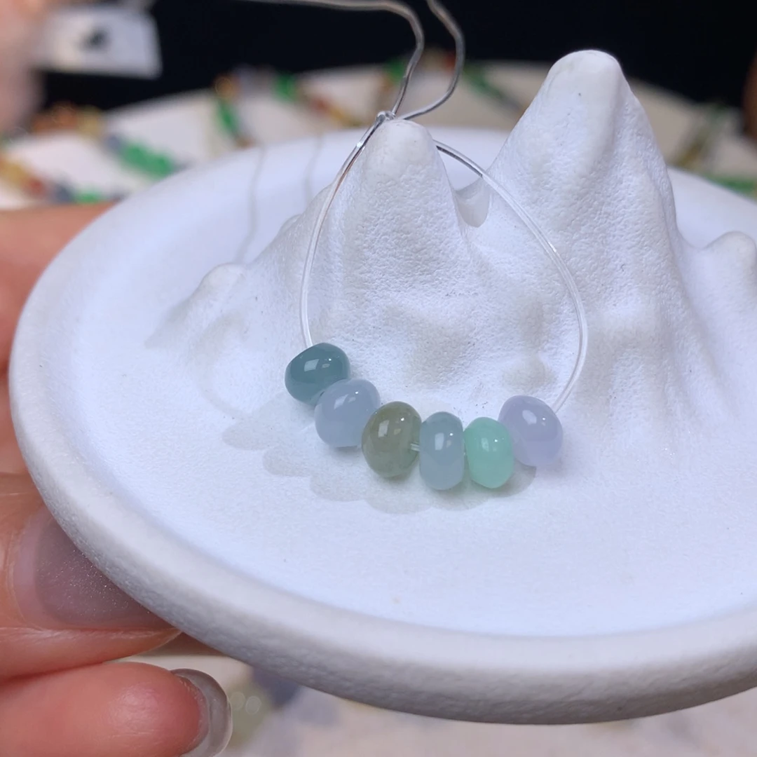 翡翠未镶嵌胸饰福利3