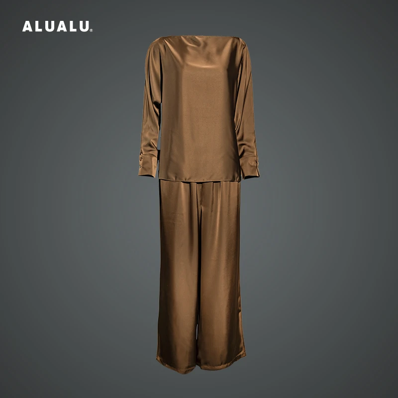 一字领缎面衬衫+阔腿裤套装高级感不规则设计感套装时尚纯色缎面