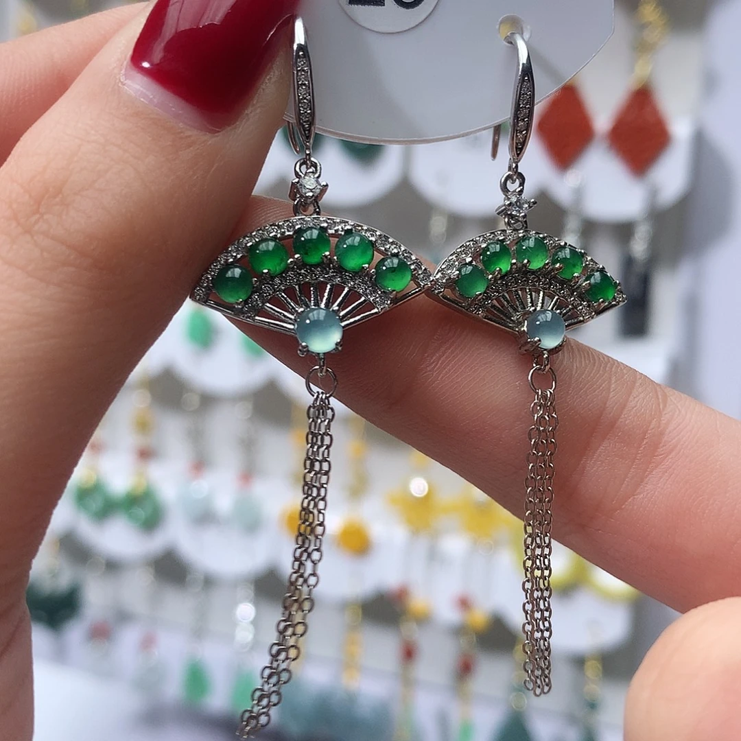 翡翠未镶嵌耳饰23