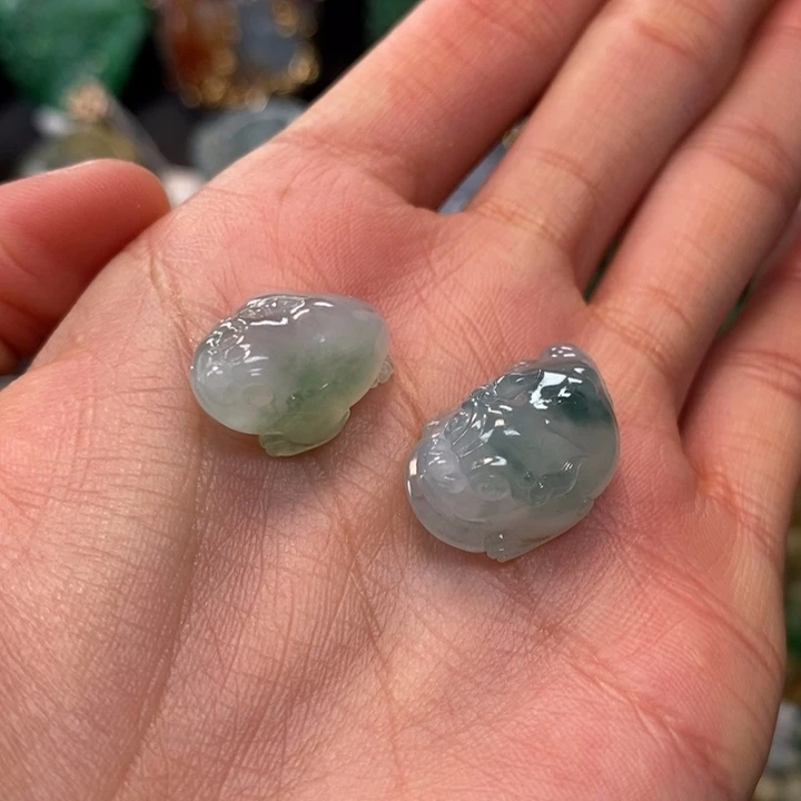 翡翠未镶嵌颈饰缅甸天然翡翠A货