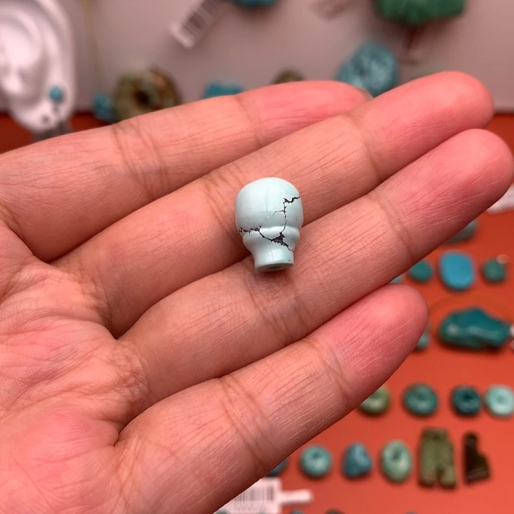 未镶嵌绿松石珠宝奇石