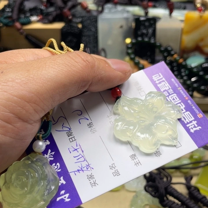 泰***玉未镶嵌蛇纹石玉手链