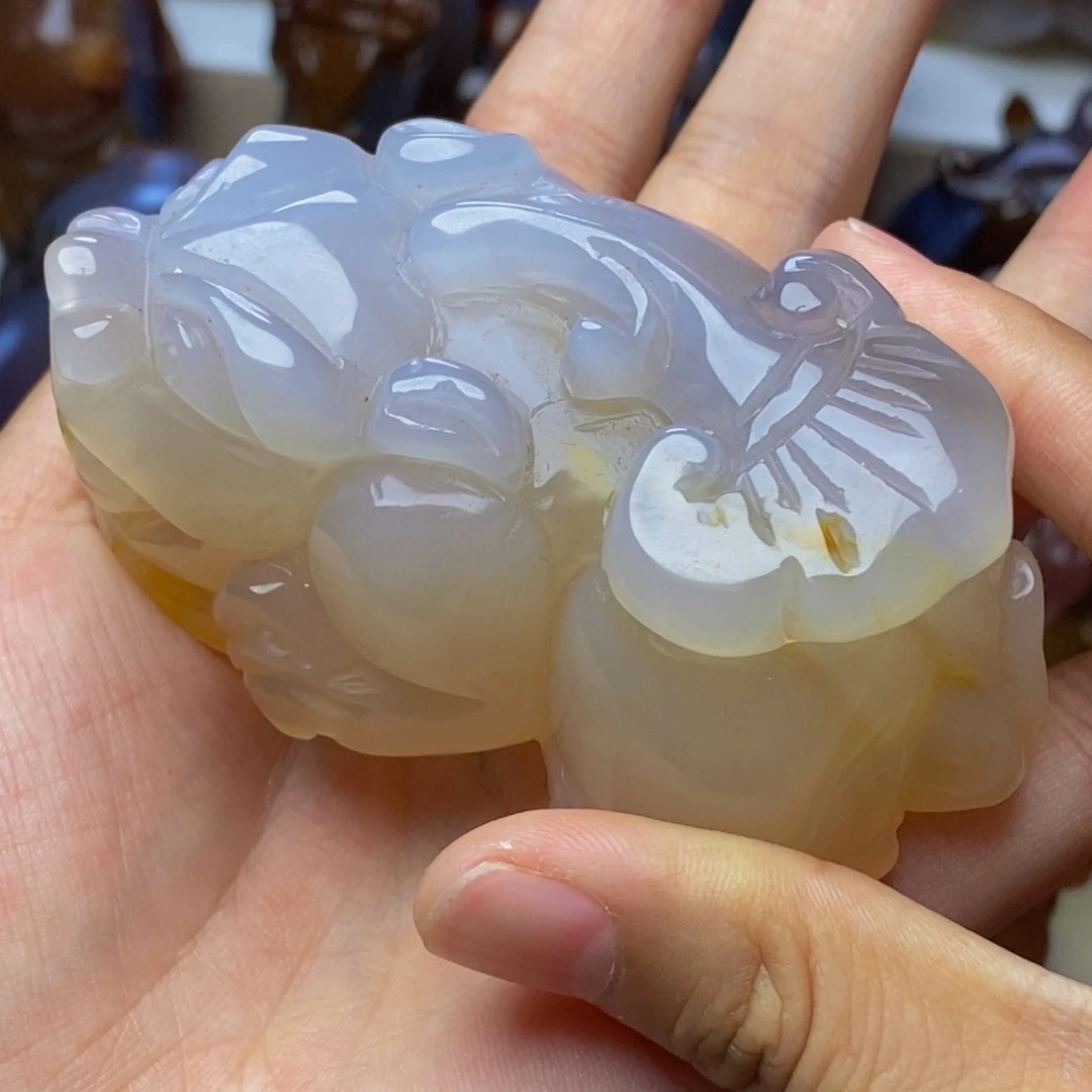 玛瑙/玉髓把件未镶嵌