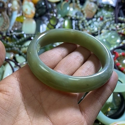 和田玉手镯未镶嵌55+