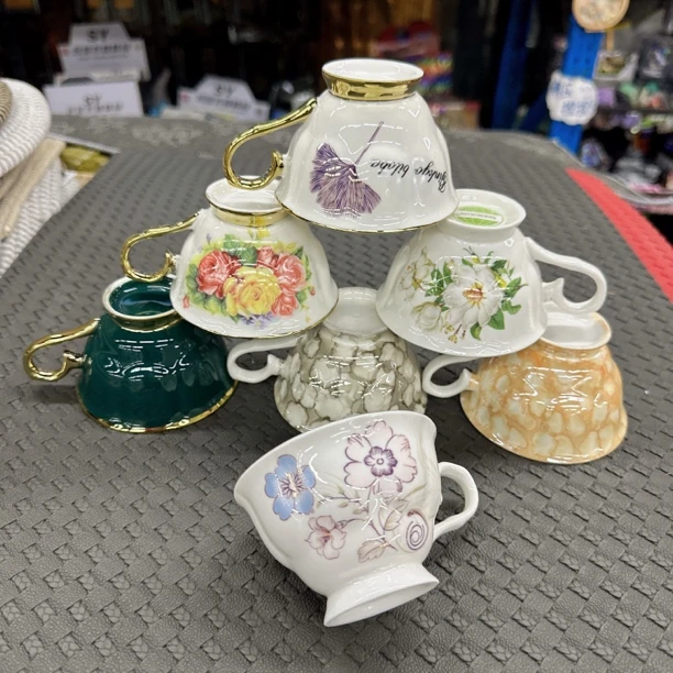 西藏包邮轻奢印花金边陶瓷把手杯