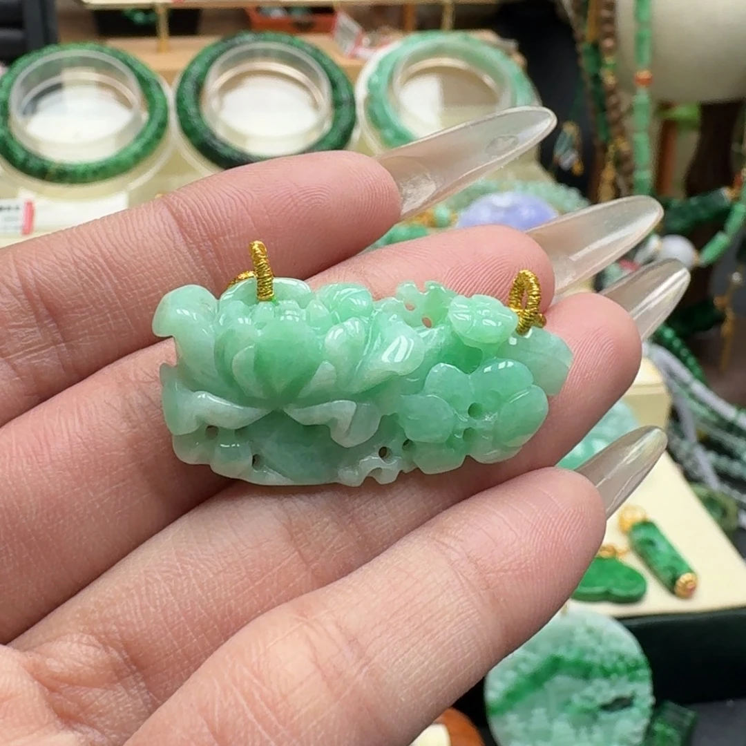 翡翠未镶嵌颈饰翡翠吊坠