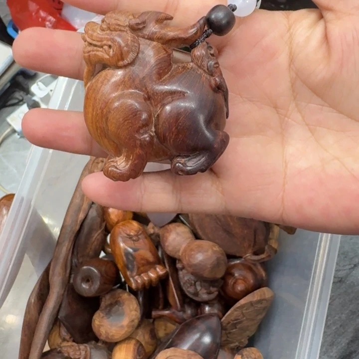 雨***酱有机玻璃小件物品的销售