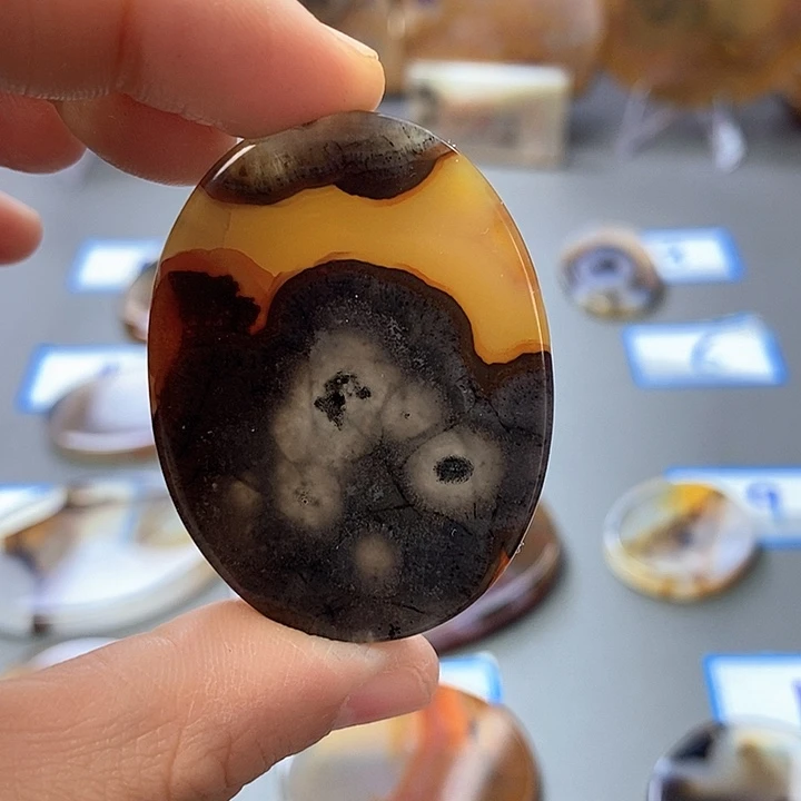 玛瑙/玉髓未镶嵌珠宝半成品