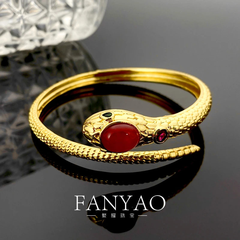 11504 玛瑙玉髓时尚高级感红色蛇形手环