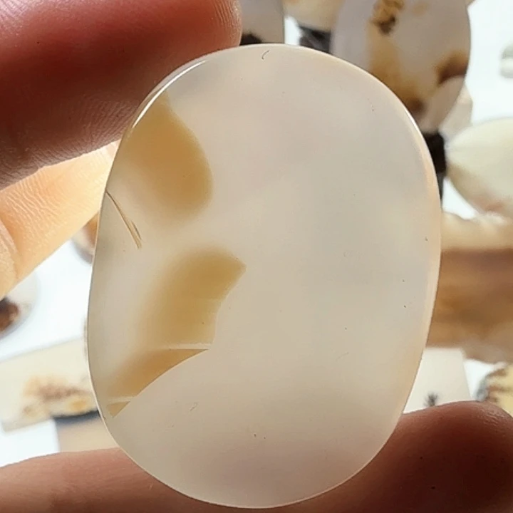 玛瑙/玉髓未镶嵌珠宝半成品