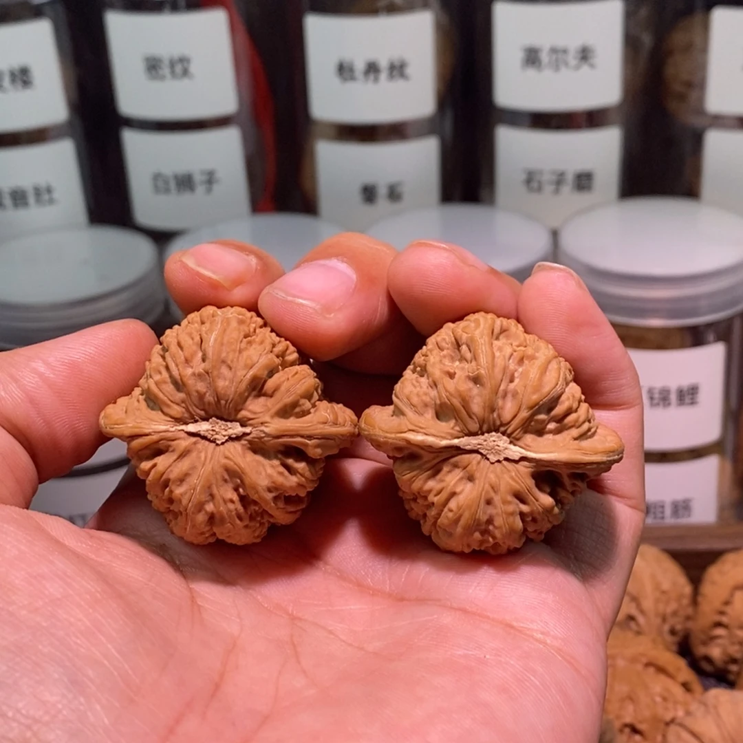 往***风把件文玩核桃38密纹