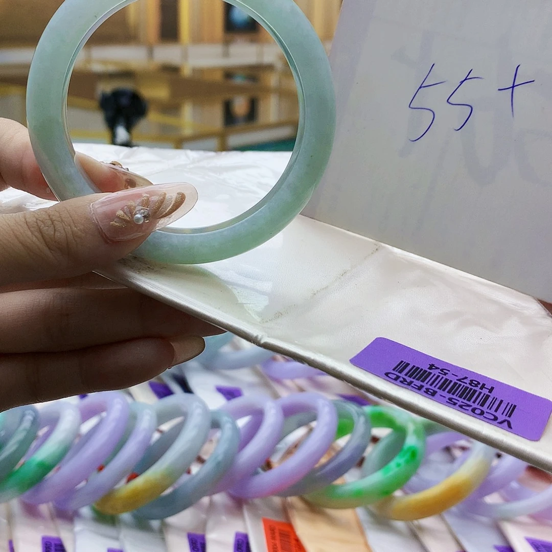 翡翠未镶嵌手镯ggh