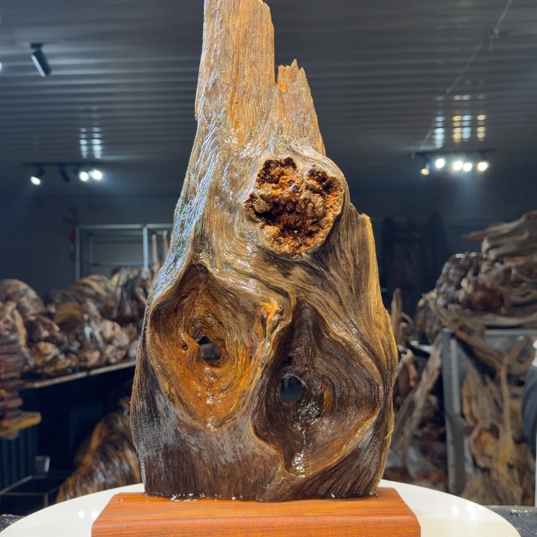 漫***步木王一刀琥珀木摆件113