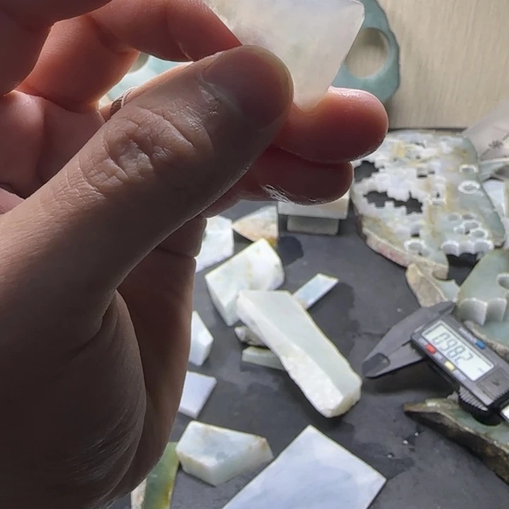 翡翠未镶嵌颈饰纯天然缅甸翡翠