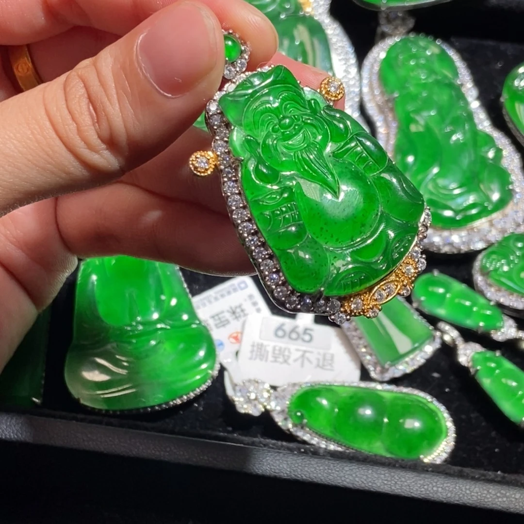 翡翠未镶嵌吊坠(不含链)