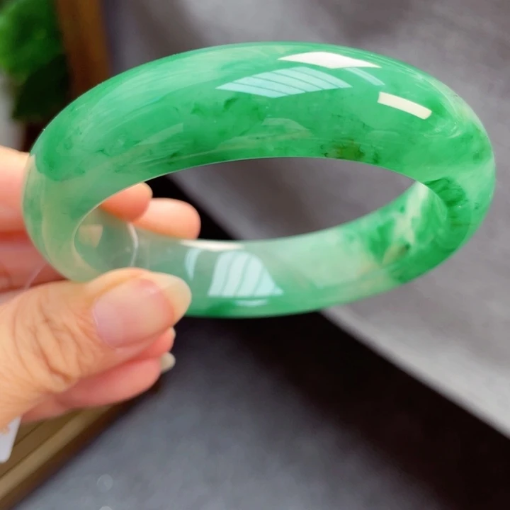 石英质玉手镯未镶嵌60 －61