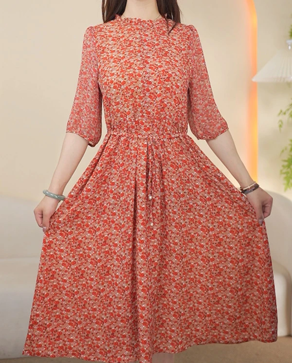 2025夏季新款时尚V领收腰春意盎然气质显瘦女士连衣裙#8331