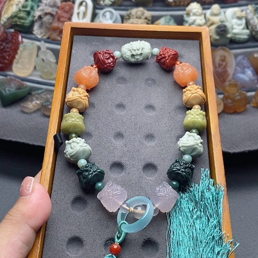 【闪购商品】未镶嵌手持定制石英质玉