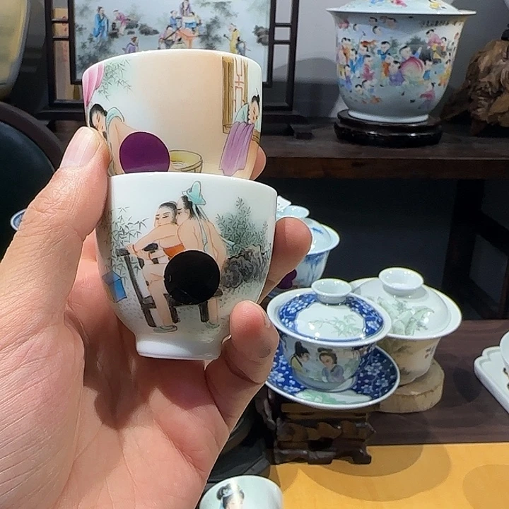E***兮景德镇陶瓷手绘作品