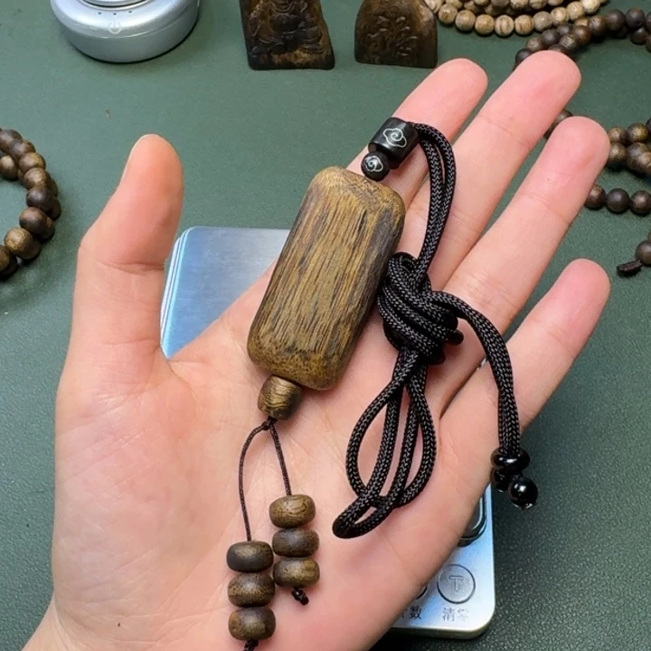 沉香手把件海南白棋树心油老料7.5克