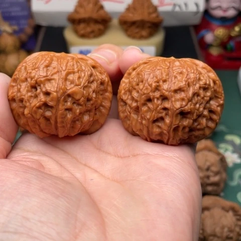 【闪购商品】把件文玩核桃43血麒麟