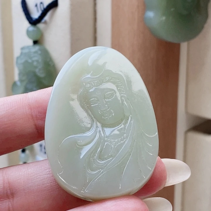 和田玉未镶嵌颈饰