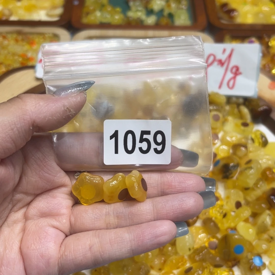 琥珀颈饰未镶嵌亲亲