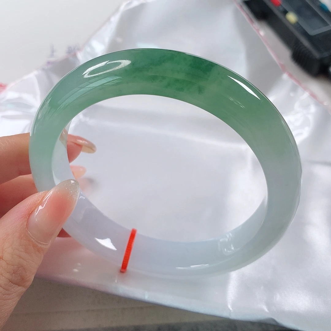 翡翠手镯未镶嵌 正圈①④⑧强推荐⭐⭐⭐