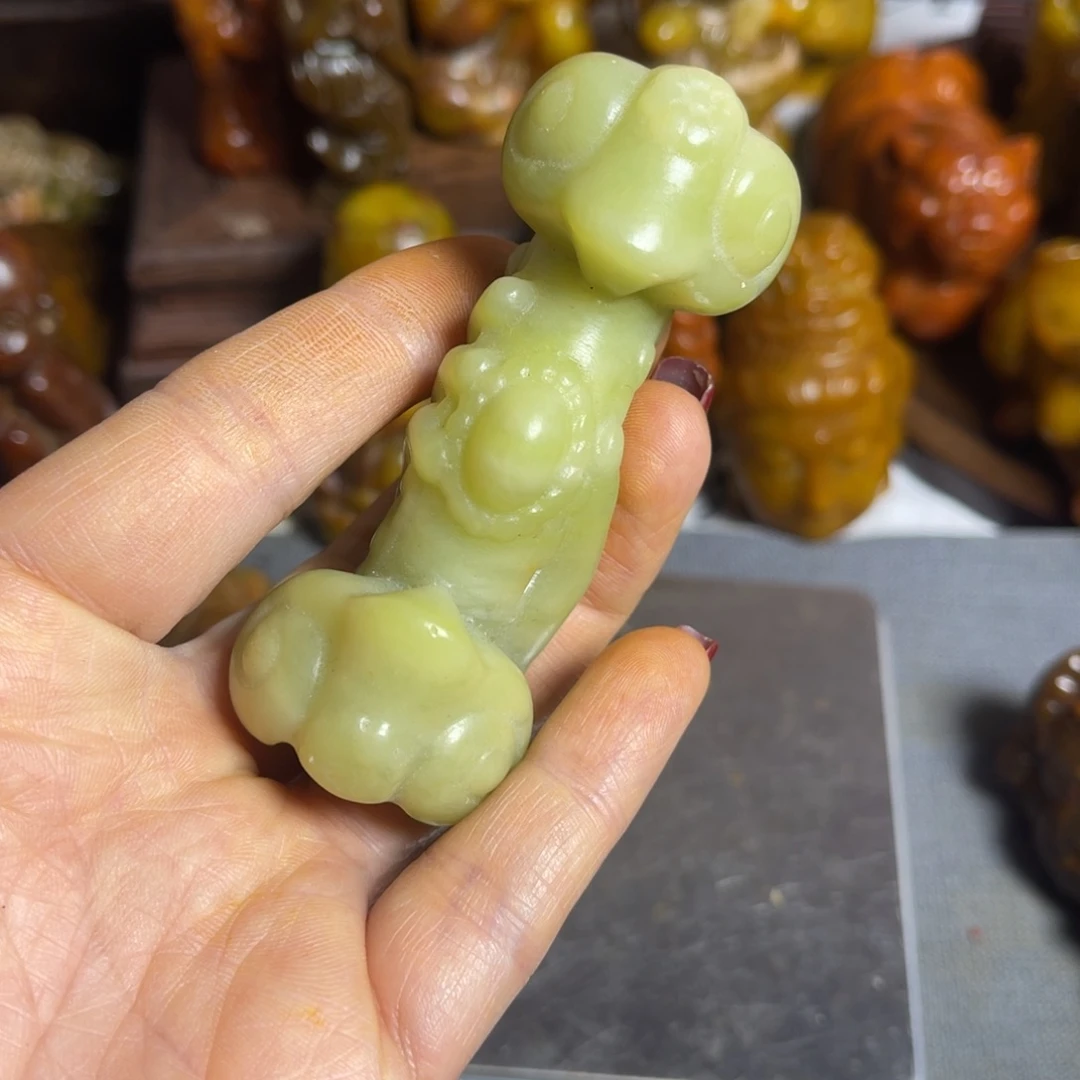 蛇纹石玉合金颈饰