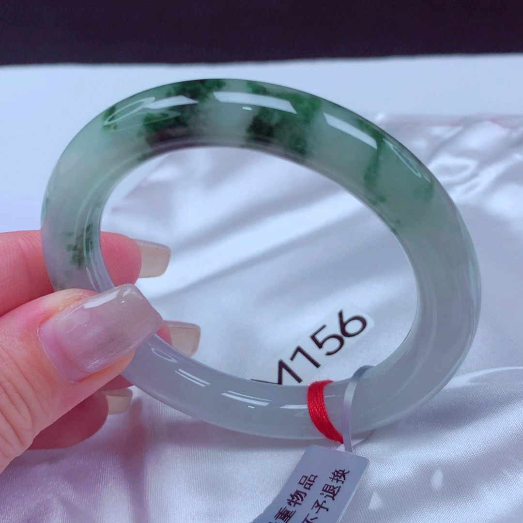 翡翠手镯未镶嵌手镯88